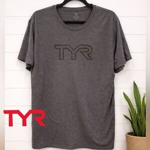 💪💙👉TYR Men’s XL Gray Logo T-Shirt Athletic Training Gym Activewear Tee